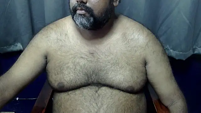 Snapshot of hairysubcub_70 chatting on October 24, 8:33 am hairysubcub 70 online show from October 24, 8:33 am