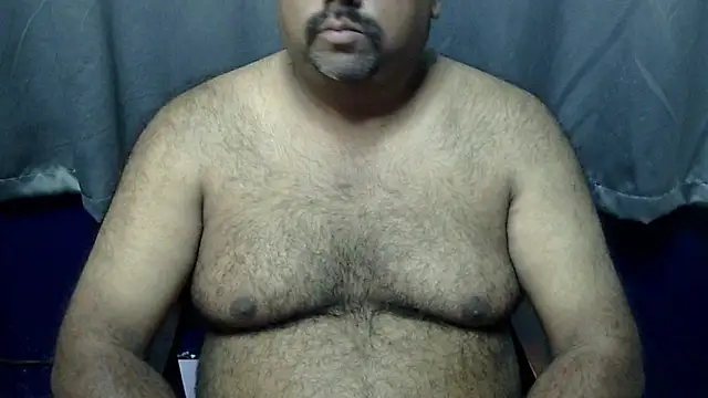 Snapshot of hairysubcub_70 chatting on October 26, 5:24 am hairysubcub 70 online show from October 26, 5:24 am