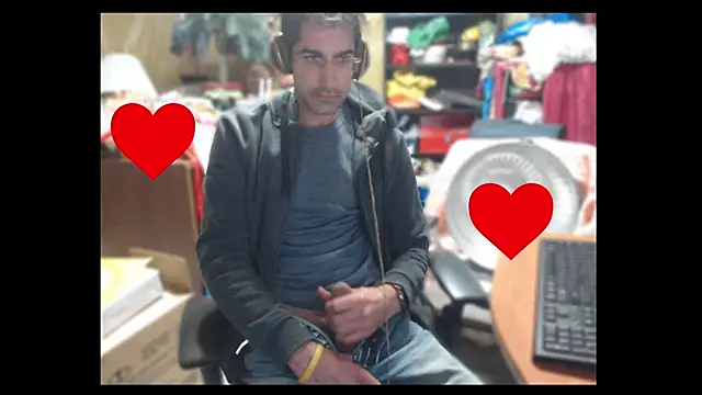 Snapshot of Gsmile1 chatting on January 6, 8:28 pm Gsmile1 online show from January 6, 8:28 pm