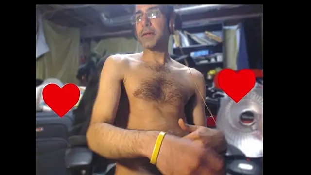 Snapshot of Gsmile1 chatting on March 5, 11:05 pm Gsmile1 online show from March 5, 11:05 pm