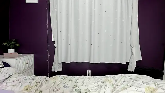 Snapshot of bossbratbimbo chatting on February 7, 5:20 am bossbratbimbo online show from February 7, 5:20 am