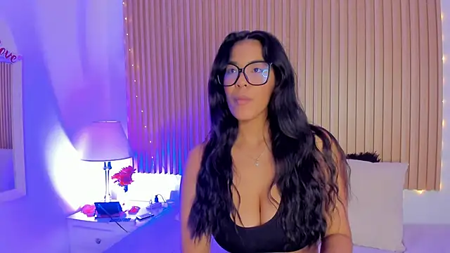 Snapshot of GenesisRuiz chatting on February 20, 4:03 pm GenesisRuiz online show from February 20, 4:03 pm