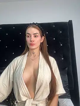 Snapshot of SofiaCarter chatting on December 27, 8:39 pm SofiaCarter online show from December 27, 8:39 pm