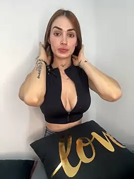 Snapshot of SofiaCarter chatting on February 18, 10:03 pm SofiaCarter online show from February 18, 10:03 pm