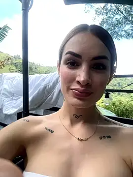 Snapshot of SofiaCarter chatting on March 2, 5:04 pm SofiaCarter online show from March 2, 5:04 pm