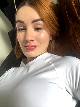 Snapshot of SofiaCarter chatting on December 2, 6:03 pm SofiaCarter online show from December 2, 6:03 pm