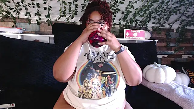 -khayaparker online show from December 2, 9:06 pm