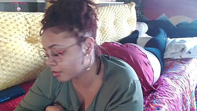 -khayaparker online show from January 8, 8:29 pm