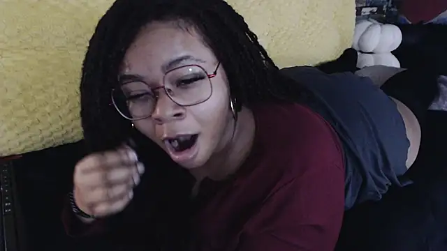 -khayaparker online show from February 12, 1:37 pm