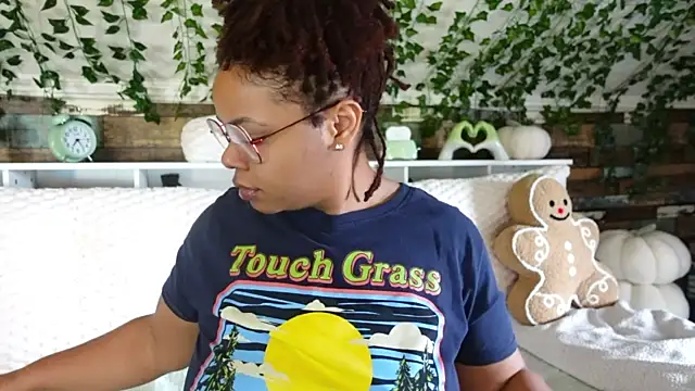 -khayaparker online show from March 10, 12:26 pm