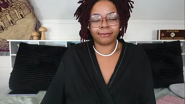 Snapshot of -khayaparker chatting on January 8, 10:01 pm -khayaparker online show from January 8, 10:01 pm