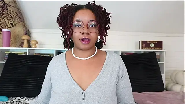 Snapshot of -khayaparker chatting on February 14, 7:32 pm -khayaparker online show from February 14, 7:32 pm