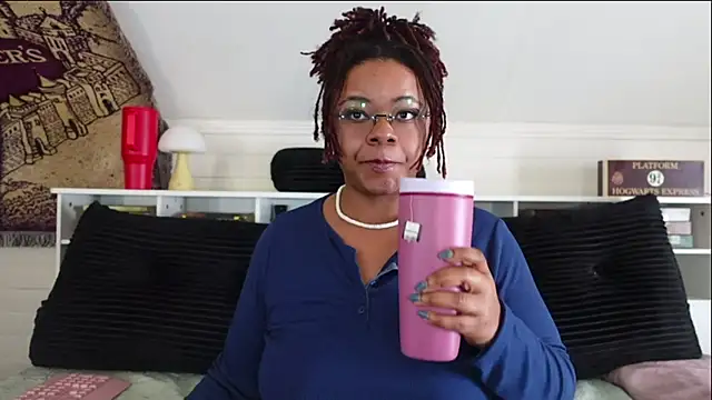 Snapshot of -khayaparker chatting on February 28, 5:03 pm -khayaparker online show from February 28, 5:03 pm