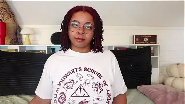 Snapshot of -khayaparker chatting on March 3, 5:52 pm -khayaparker online show from March 3, 5:52 pm