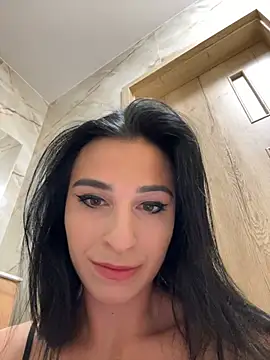 OIivia online show from July 28, 5:12 pm