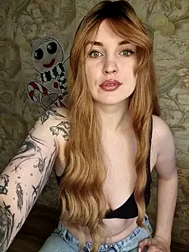 LazyTanukii online show from December 14, 6:41 am