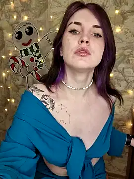 LazyTanukii online show from December 20, 6:31 am