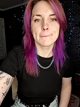LazyTanukii online show from May 5, 6:21 am
