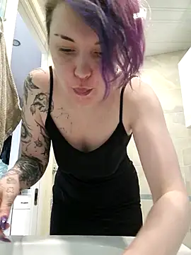 LazyTanukii online show from May 23, 7:24 am