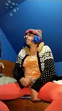 MirthildaVenza online show from November 17, 6:41 am