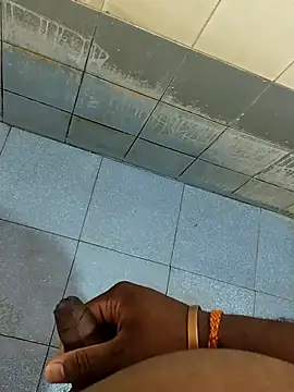 dinesh682 online show from November 3, 9:05 pm