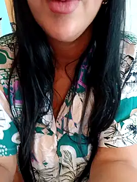 Snapshot of Queen_sousou chatting on March 22, 9:45 am Queen sousou online show from March 22, 9:45 am