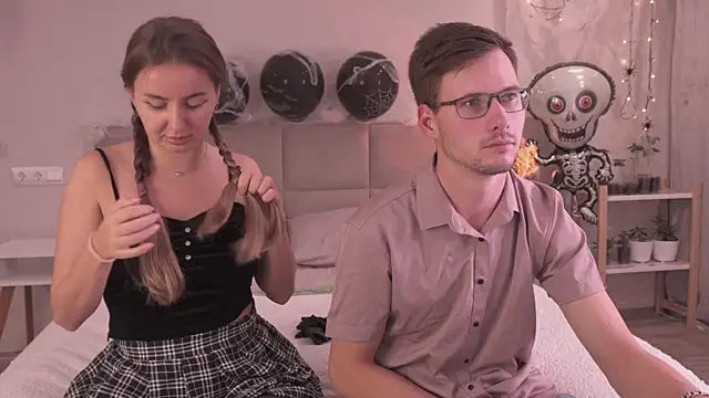 Snapshot of FluffyHat chatting on October 25, 4:46 pm FluffyHat online show from October 25, 4:46 pm