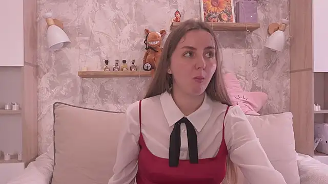 FluffyHat online show from February 7, 2:43 pm