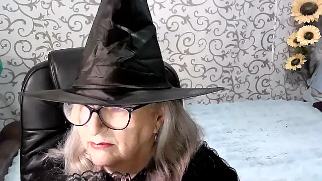 LolkaAlyss online show from October 25, 6:02 pm