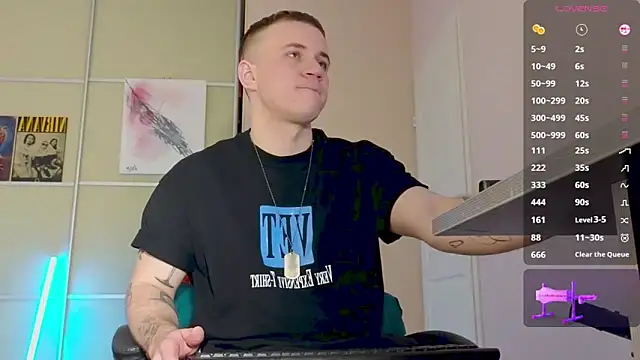 Ethan and mike online show from October 22, 11:43 am