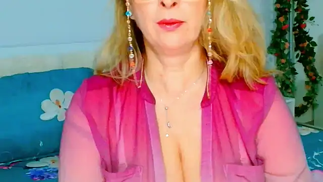 Snapshot of Tyana40 chatting on March 20, 2:29 am Tyana40 online show from March 20, 2:29 am