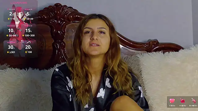 Snapshot of NicolePlay chatting on September 26, 5:00 am NicolePlay online show from September 26, 5:00 am