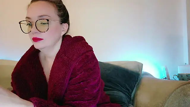 FemDom RubyKnightXXO online show from February 6, 5:09 pm