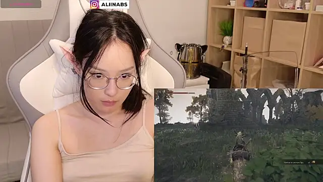 aliiiiiina online show from December 29, 9:52 pm