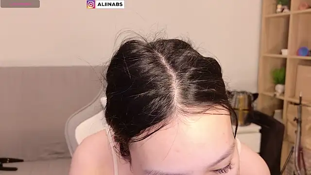 aliiiiiina online show from December 31, 5:29 pm