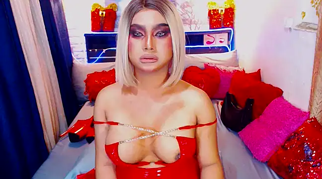 Snapshot of TsGoddessNhicolle chatting on January 23, 10:22 pm TsGoddessNhicolle online show from January 23, 10:22 pm