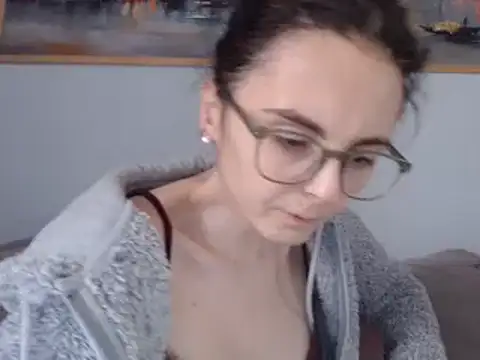 Snapshot of cleophee chatting on February 11, 1:09 pm cleophee online show from February 11, 1:09 pm