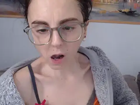 Snapshot of cleophee chatting on February 13, 12:54 pm cleophee online show from February 13, 12:54 pm