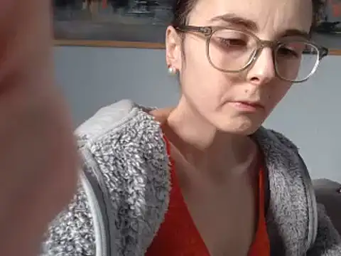 Snapshot of cleophee chatting on February 15, 10:33 am cleophee online show from February 15, 10:33 am