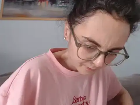 Snapshot of cleophee chatting on February 28, 12:20 pm cleophee online show from February 28, 12:20 pm