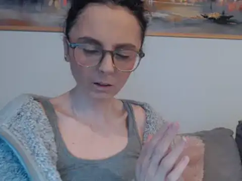 Snapshot of cleophee chatting on March 1, 7:51 am cleophee online show from March 1, 7:51 am