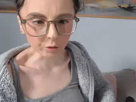 Snapshot of cleophee chatting on March 22, 10:28 am cleophee online show from March 22, 10:28 am