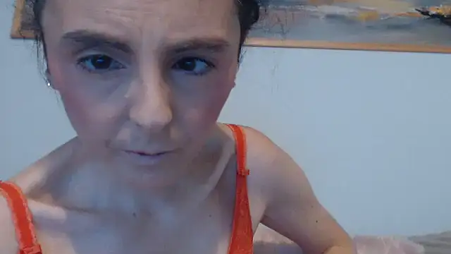 Snapshot of cleophee chatting on October 4, 6:55 am cleophee online show from October 4, 6:55 am