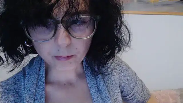 Snapshot of cleophee chatting on November 16, 7:58 am cleophee online show from November 16, 7:58 am