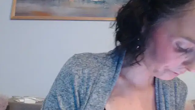 Snapshot of cleophee chatting on November 17, 7:14 am cleophee online show from November 17, 7:14 am