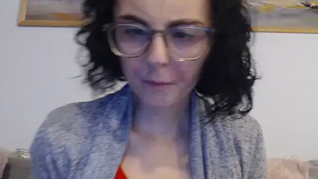 Snapshot of cleophee chatting on November 18, 6:51 am cleophee online show from November 18, 6:51 am