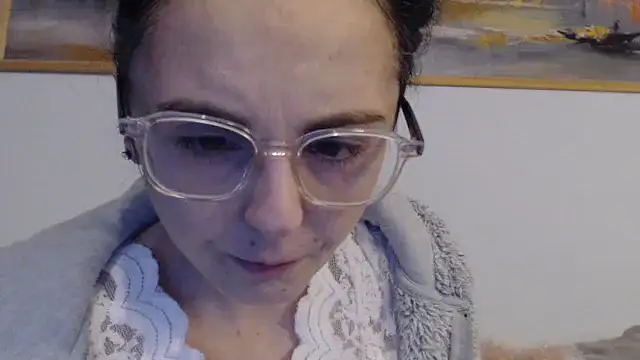 Snapshot of cleophee chatting on February 17, 6:54 am cleophee online show from February 17, 6:54 am