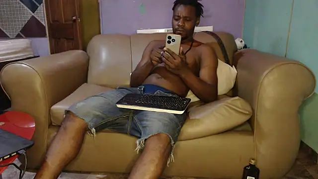 Snapshot of Tirichexxx chatting on December 24, 3:26 pm Tirichexxx online show from December 24, 3:26 pm