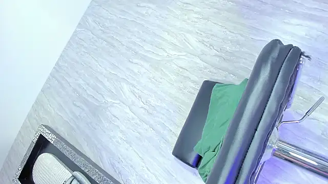 Tamara 18 online show from March 27, 5:24 am