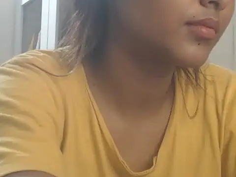 NancyRuvi online show from June 29, 2:17 pm